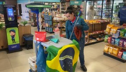 Em Francisco Beltrão, zeladora encontra cheque de R$36 mil e devolve para o dono