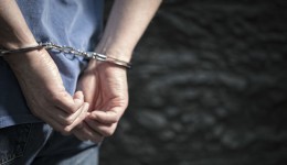 Homem procurado por roubo e organização criminosa é preso