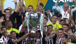 Bahia faz gol cedo, domina o Vitória e abre vantagem na final do Baiano
