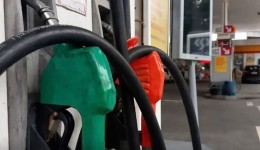 Preço da gasolina sobe 37% nas bombas mesmo com queda de 16% nas refinarias