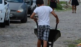 Brasil registra 1,6 milhão de crianças e adolescentes em situação de trabalho infantil