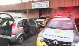Veículo com 35 pneus trazidos irregularmente do Paraguai é apreendido
