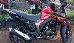 Adolescente é apreendido com motocicleta furtada após acidente