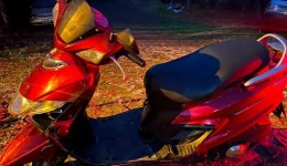 Motociclista sem CNH é preso por embriaguez ao volante após queda com criança na garupa
