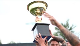 Time faz churrasco em estádio para celebrar feito histórico