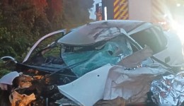 Mãe e duas filhas morrem em colisão frontal entre carro e carreta na BR-285 no RS