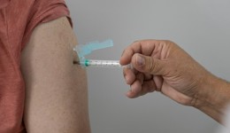 Paraná aplica 374,8 mil vacinas, supera meta e está em 2º na imunização contra a gripe