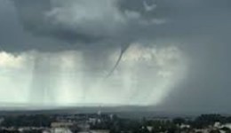 Tempo 'vira' e parte do Paraná recebe novo alerta de tempestades intensas; veja onde e a previsão do tempo