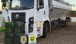BPFRON apreende caminhão com cigarros contrabandeados