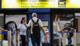 Paraná realiza vacinação contra sarampo em aeroportos nesta semana