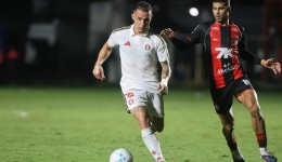 Inter é derrotado pelo Vitória e tem sequência positiva encerrada