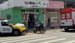 Acidente entre duas motos deixa motociclista ferido