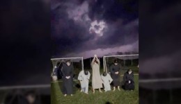 Raio ilumina nuvem em formato de coração durante ensaio da Paixão de Cristo em Santa Catarina e emociona fiéis