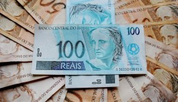 Prazo para pagamento da primeira parcela do 13º salário é antecipado para sexta-feira (28)