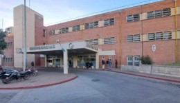 Menina de 13 anos atira na própria cabeça e é internada em estado crítico