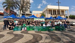 Cooperativas de crédito promovem campanha solidária para arrecadar materiais escolares