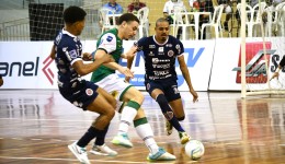 Marreco empata em noite de estreia na LNF