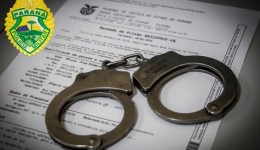 Homem com mandado de prisão é detido