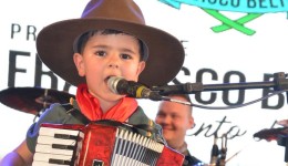 Lorenzo Borella de Souza o gauchinho apaixonado por vaneira