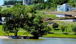 Homem seminu é preso após perturbar frequentadores do Parque Bela Vista