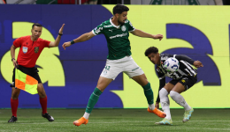 Palmeiras vence clássico contra o Santos com dois gols de Vitor Roque