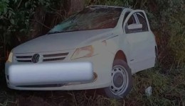 Mulher morre em colisão entre dois veículos na PR-281