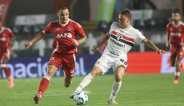 Inter é goleado pelo São Paulo e fica em situação crítica na luta contra o rebaixamento à Série B