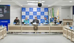 Legislativo fecha semestre com 700 matérias analisadas e anuncia corte de gastos