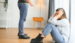 Homem é preso por ameaçar companheira e filhos