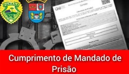 Polícia prende mulher durante patrulhamento