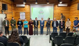 Meio Ambiente recebe lixo eletroeletrônico e faz distribuição mudas de árvores no calçadão