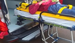 Acidente com veículo elétrico envolve adolescentes