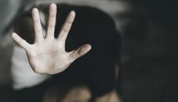 Pai e madrasta são condenados a mais de 300 anos de prisão cada por impor metas de produção de conteúdo sexual a adolescentes, no Paraná