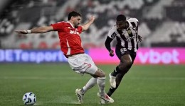 Em noite de golaços, Botafogo atropela o Inter e se recupera no Brasileirão