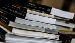 MEC lança biblioteca digital com mais de 1,7 mil livros gratuitos