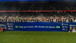 Ídolos do futebol paranaense se unem em jogo solidário para ajudar Rio Bonito do Iguaçu