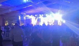 Mulher é ferida com facada durante show do trabalhador