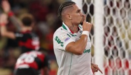 Palmeiras domina o Flamengo no Maracanã e dispara na liderança do Brasileirão