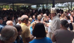 Milhares de fiéis participam da 35ª Romaria de Nossa Senhora da Saúde