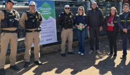 Pelotão de Trânsito e Ciretran realizam blitz educativa