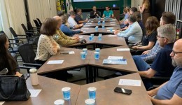 Município apresenta campanha “Atestado Consciente” em reunião com empresários na ACEFB