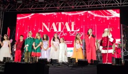 Município celebra 64 anos e abre o Natal de Luz 2025 em uma noite marcada por emoção