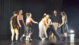 Espetáculo da D15 Cia de Dança estreia com muitos aplausos