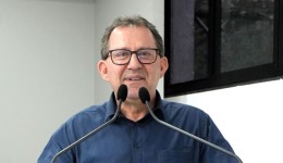 Câmara aprova projeto que prevê calçadas acessíveis em prédios públicos
