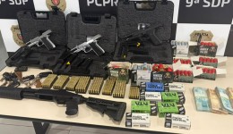 Operação apreende R$ 48 mil, veículos, embarcações e armas em investigação de furto milionário no Paraná