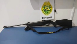 Homem é preso com arma ilegal após maltratar animais e agredir filha e companheira