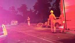 Homem morre em colisão envolvendo duas camionetes e caminhão na PR-180