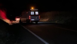 Carro abandonado ocasiona colisão na BR-163