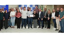 Câmara de Vereadores homenageia Orquestra e Coral da UTFPR pelos 12 anos de atuação