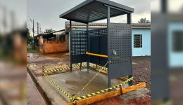 Francisco Beltrão começa a instalar 30 novos pontos de ônibus em diferentes bairros